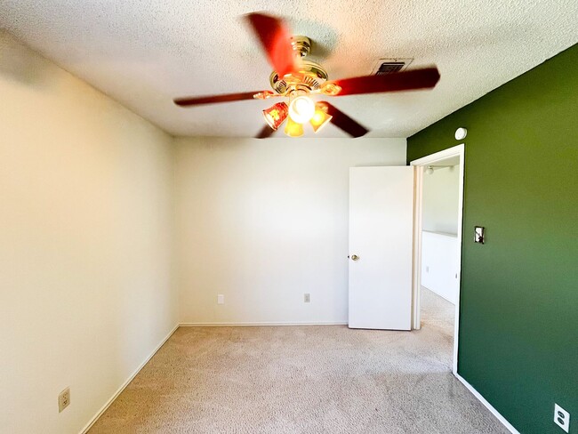 Building Photo - Available NOW!!!! Gorgeous 2 story, 3 bedroom, 2.5 bath, 2 car garage home with garage door opene...