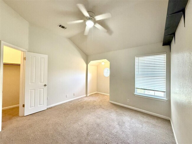 Building Photo - 5639 Taylorcrest Dr