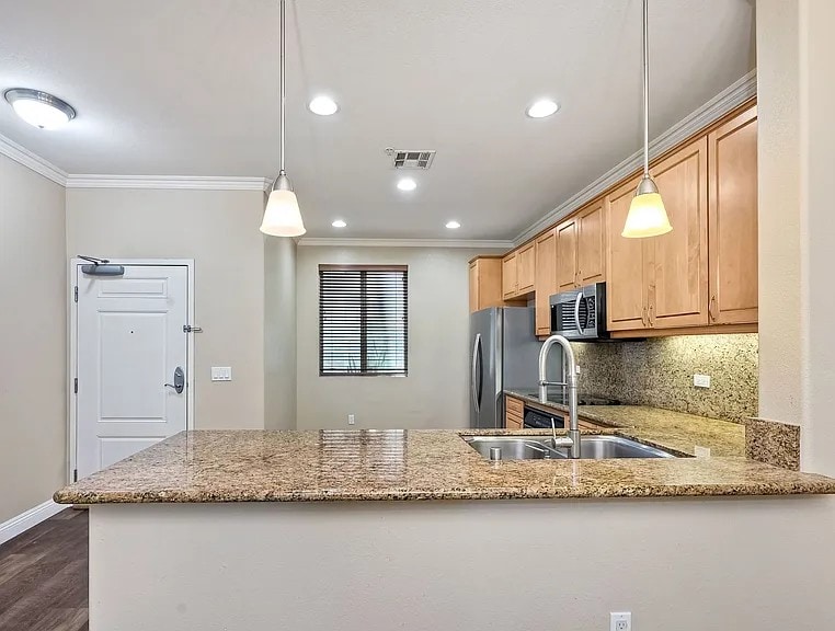 Building Photo - 3857 Pell Pl