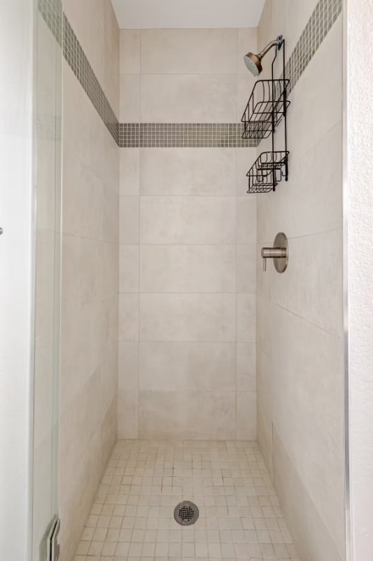 Building Photo - 2824 W Parkside Pl