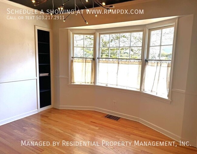 Building Photo - 1938 SW Edgewood Rd