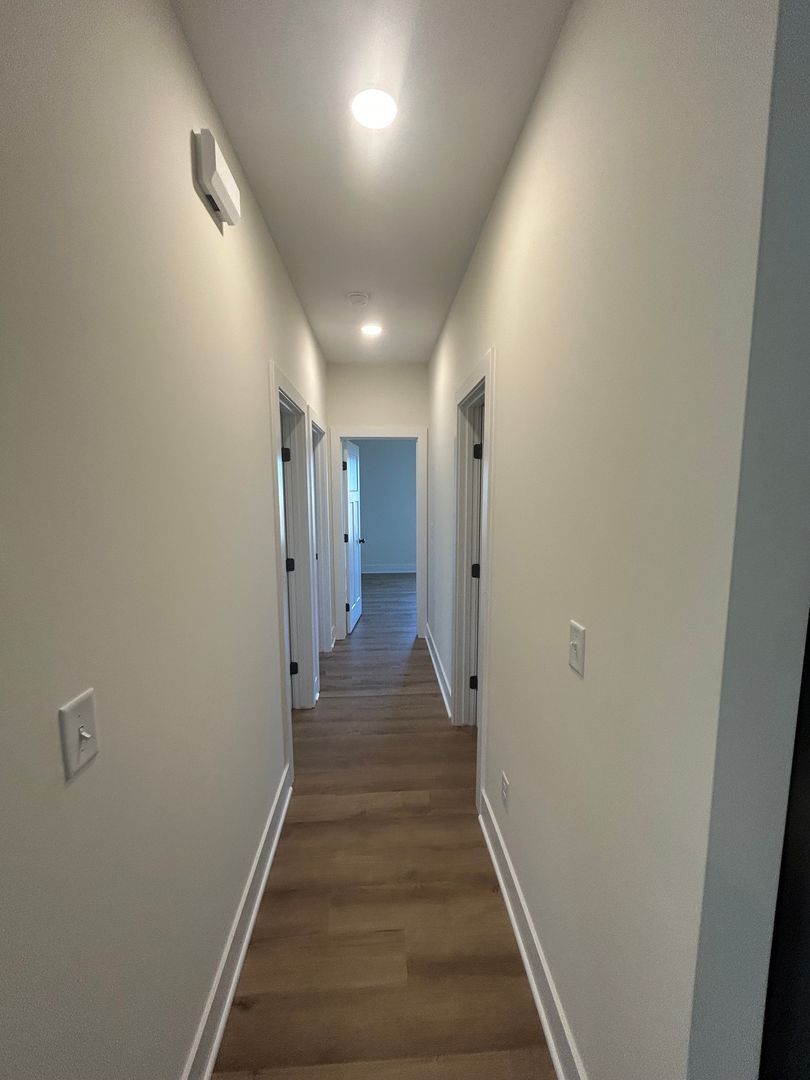 Building Photo - 17010 Kashmir St