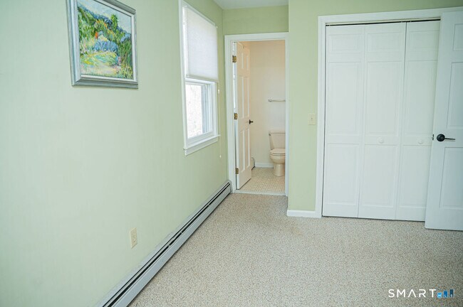 Building Photo - 100 White Birch Dr