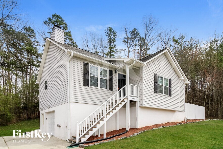 Building Photo - 2200 Emerald Creek Ct