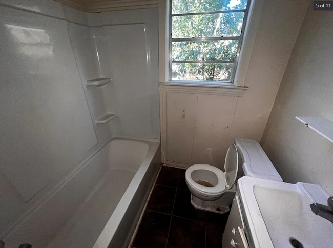 Building Photo - 849 Singapore Dr