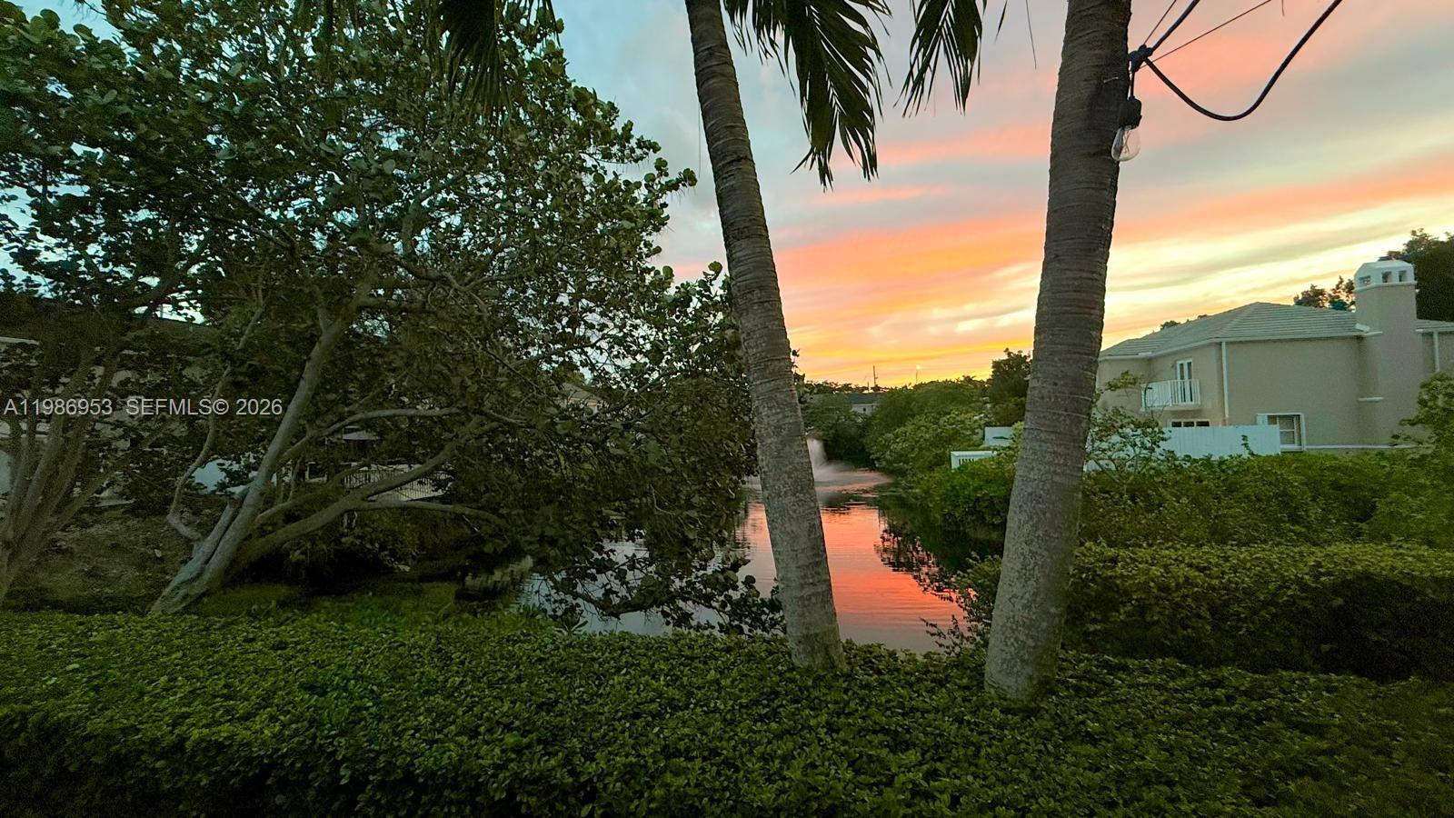 Building Photo - 5570 SW 70th Pl S