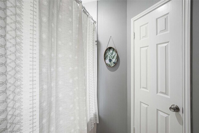 Building Photo - 1205 Ivybridge Dr