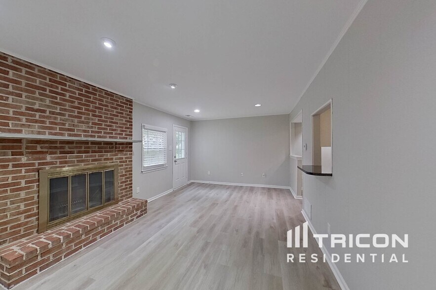 Building Photo - 22 Beaver Hill Rd