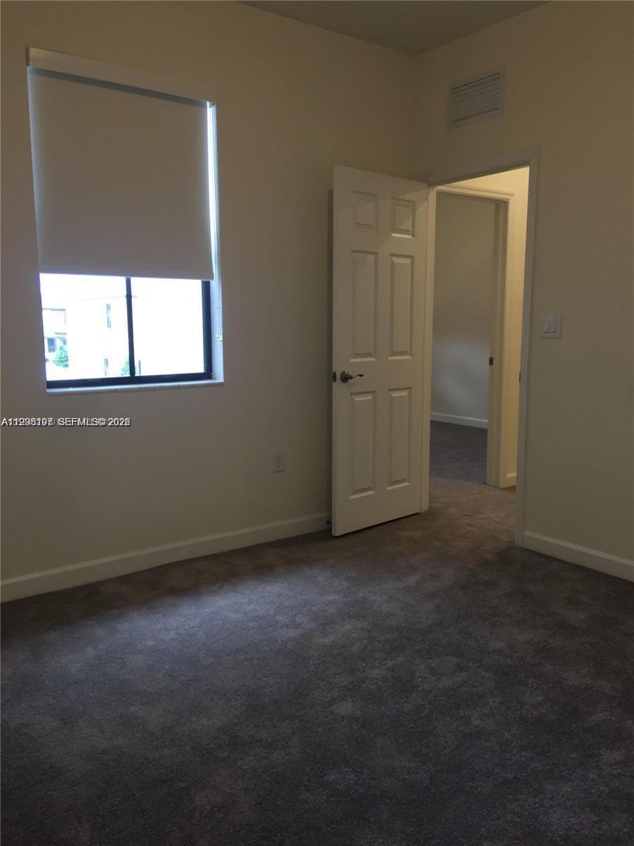 Building Photo - 10323 W 34th Ln