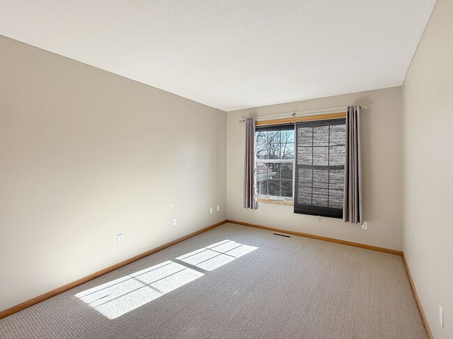 Building Photo - 4885 Merrimac Lane North