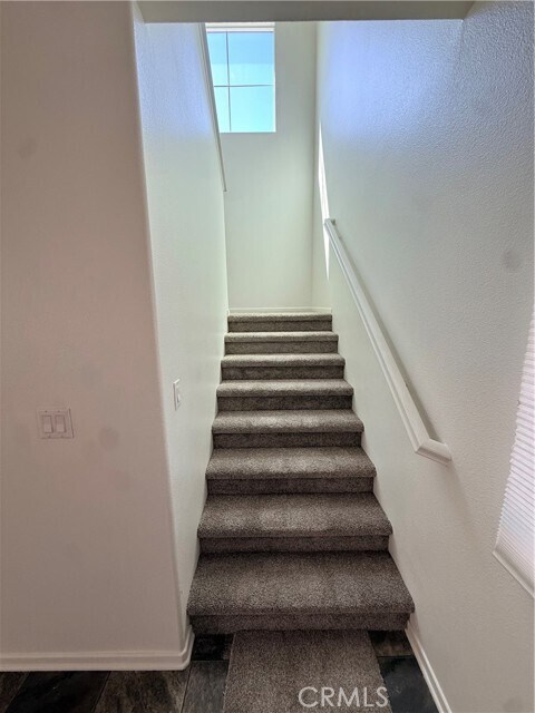 Building Photo - 16931 Montgomery Ave