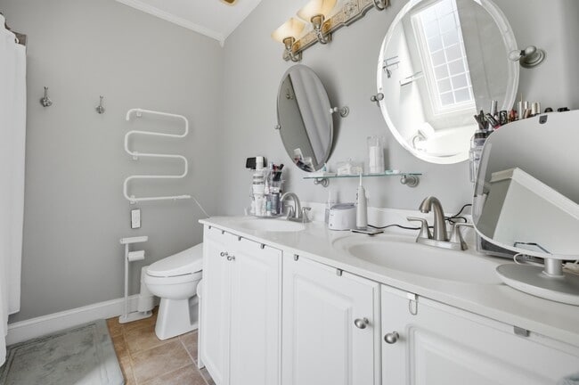 Building Photo - 1005 Bay Breeze Dr