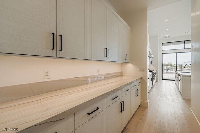 Building Photo - 10964 Rossa Peak Ave