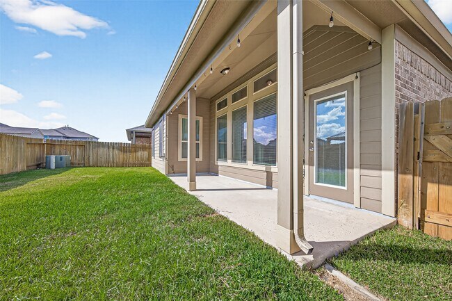 Building Photo - 18507 Sleeping Bear Wy