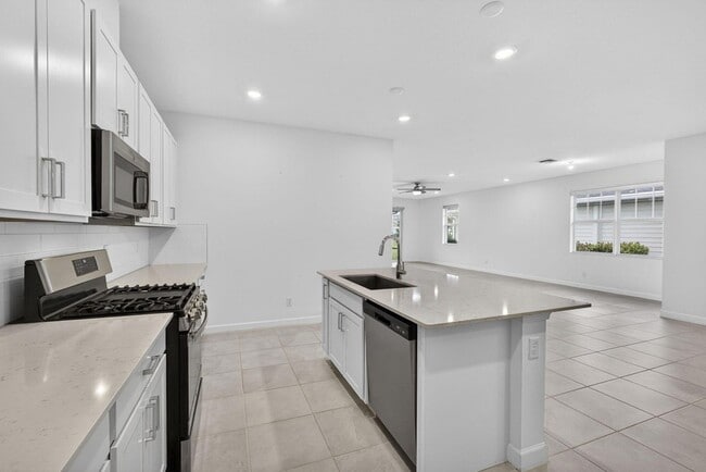 Building Photo - 1305 Haywagon Tr.