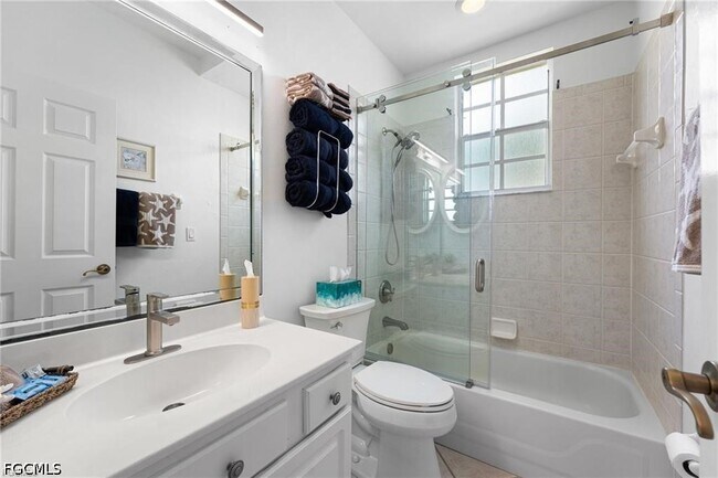 Building Photo - 14320 Harbour Links Ct