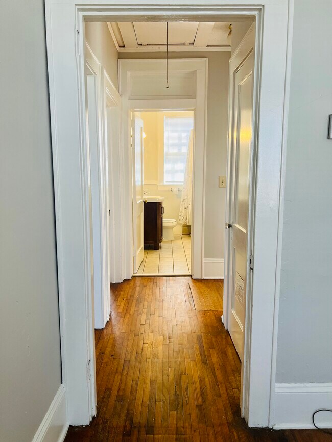 Hallway to bath - 2602 Plum St