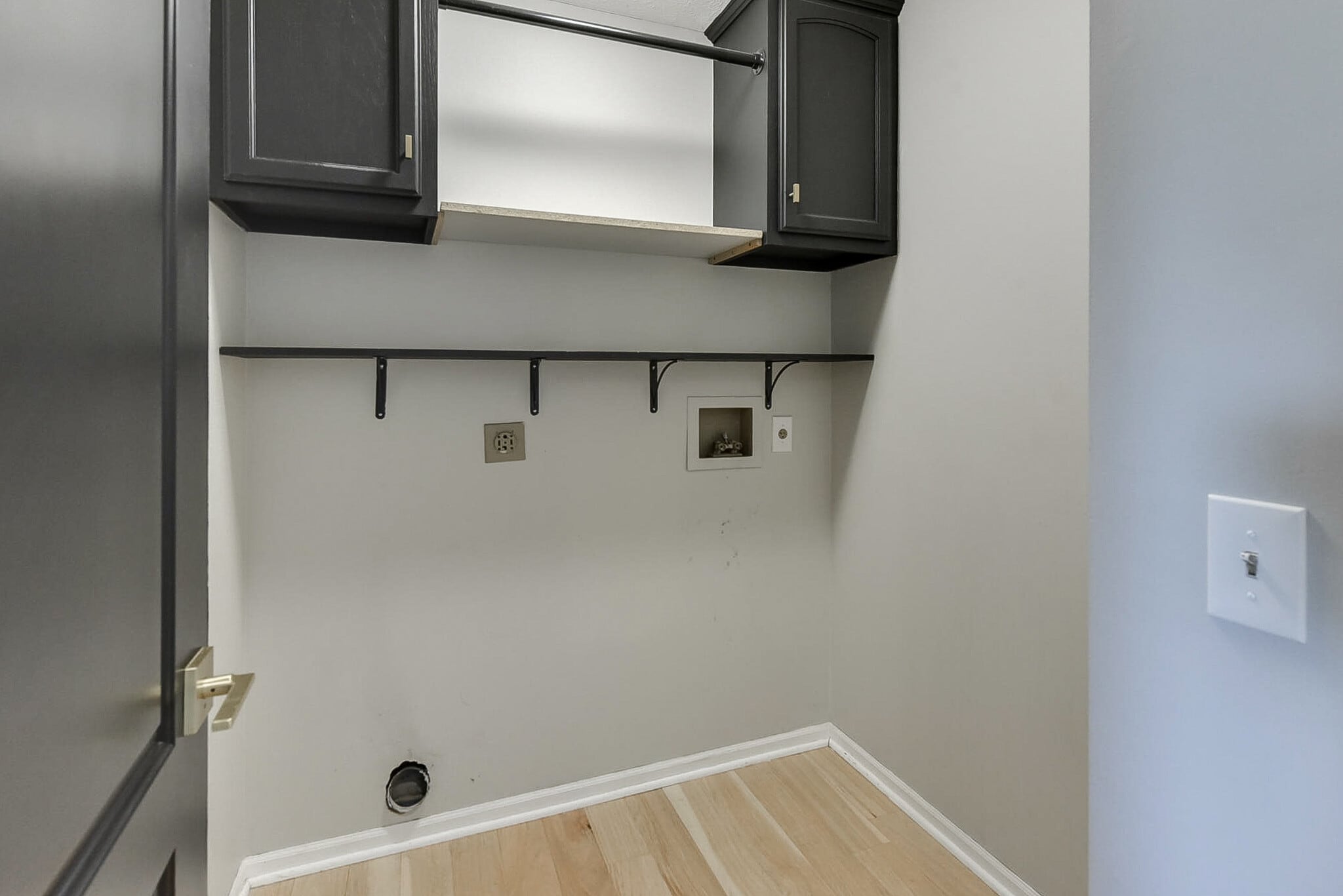 Building Photo - 15327 Parker Cir