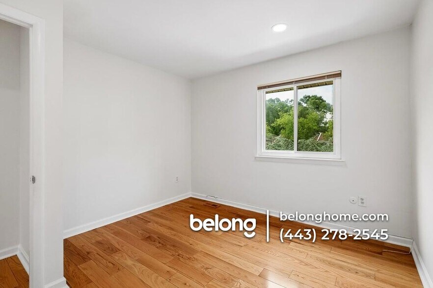 Building Photo - 8650 Brae Brooke Dr