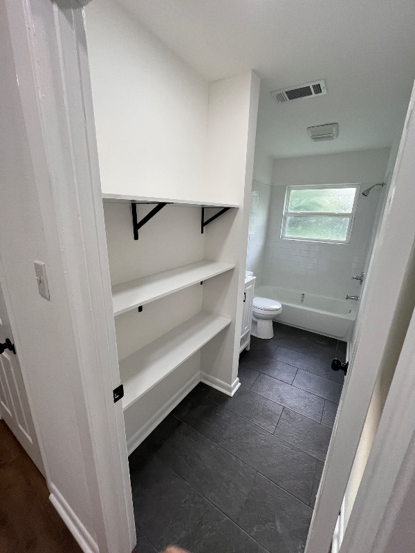Building Photo - 754 Westbrook Dr
