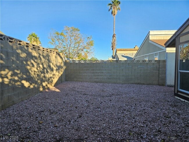 Building Photo - 6226 Don Gaspar Ave