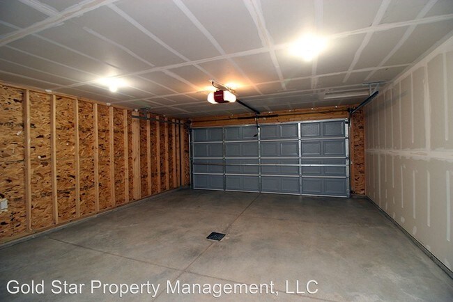 Building Photo - 3 br, 2.5 bath House - 4228 Serenity Court