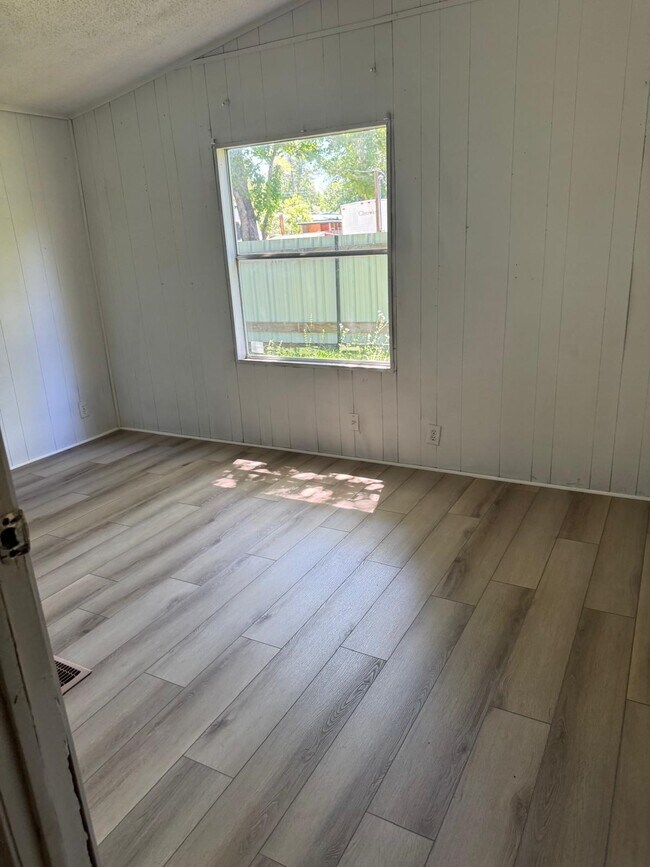 Building Photo - 30307 Turriff Cir