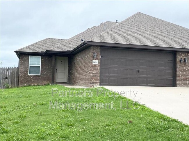 Primary Photo - 808 Hindman Dr