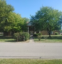 Building Photo - 1276 Robbins Run Ct