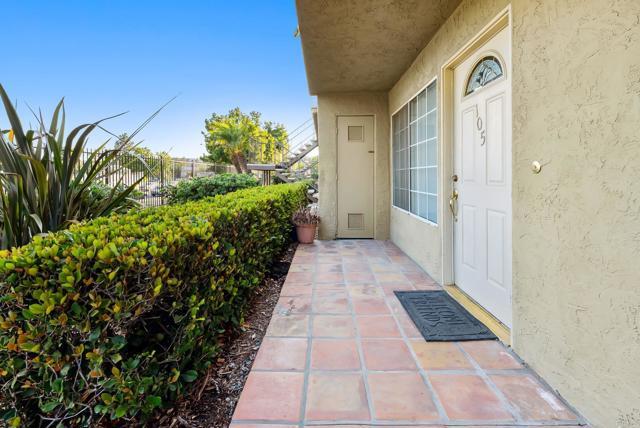 Building Photo - 4775 Seminole Dr