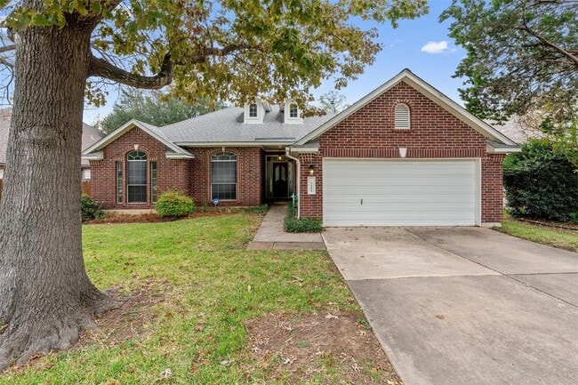 Building Photo - 7905 Henry Kinney Row