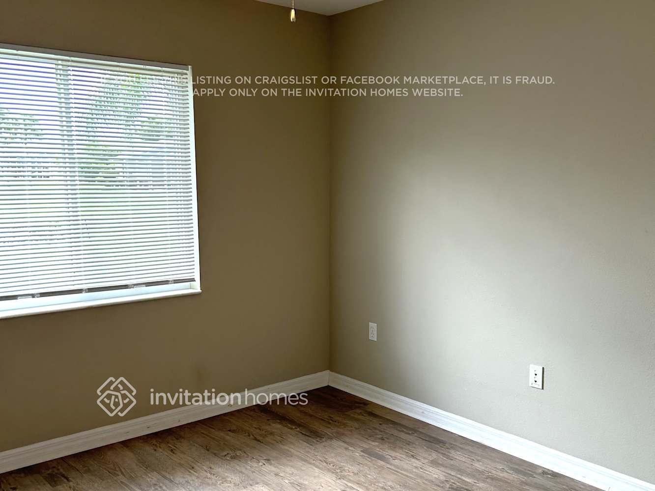 Building Photo - 4514 33rd Ct E