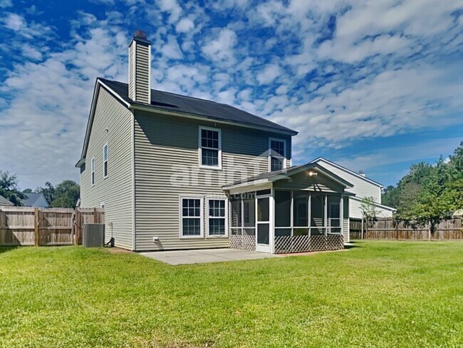 Building Photo - 4987 Harthill Ave