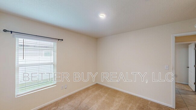 Building Photo - 107 Rivertown Rd