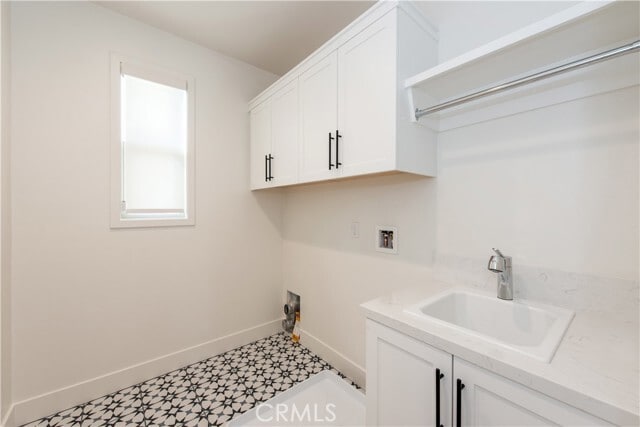 Building Photo - 150 Somera