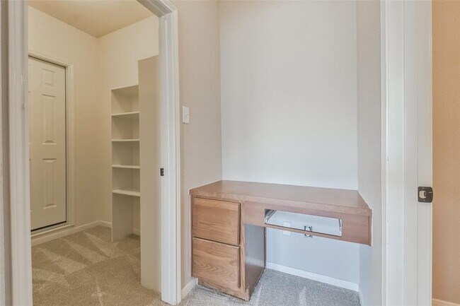 Building Photo - 15303 Paxton Landing Ln