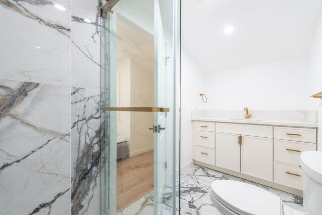 Building Photo - Completely Renovated 4 Bed / 3 Bath Home for Rent in Prime Tustin
