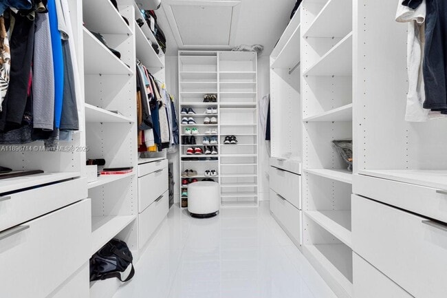 Building Photo - 9035 SW 156th Ct