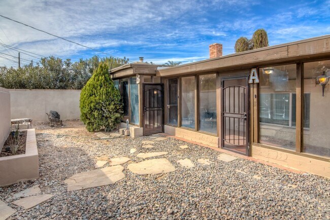 Building Photo - Spacious 4BR in Tucson