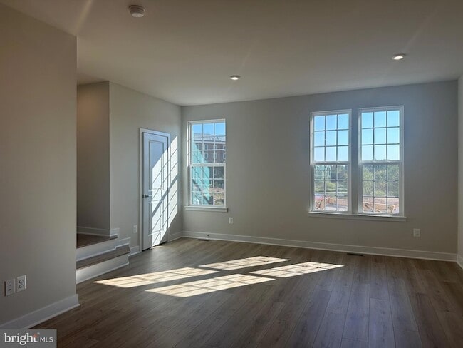 Building Photo - 4504 Dandelion Loop