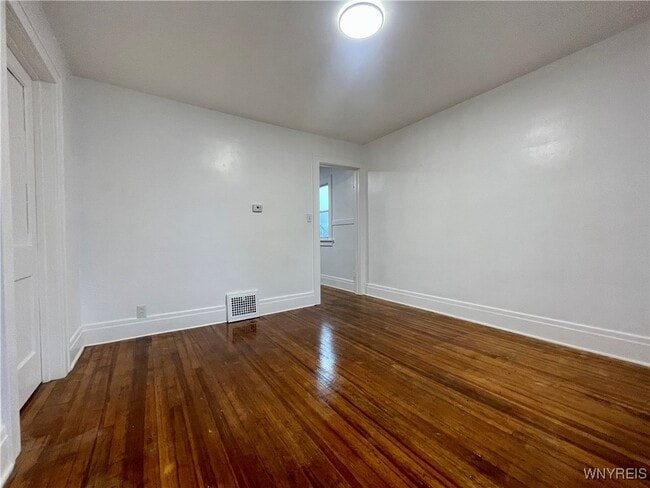 Building Photo - 434 23rd St