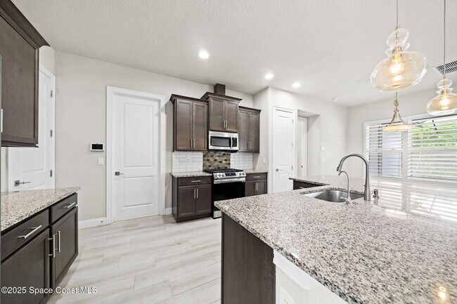 Building Photo - 4455 Negal Cir