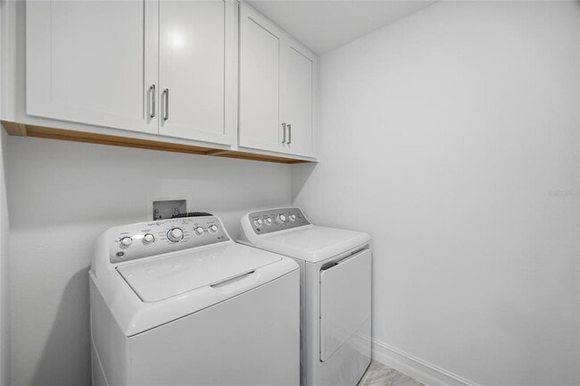 Building Photo - 4510 S Manhattan Ave