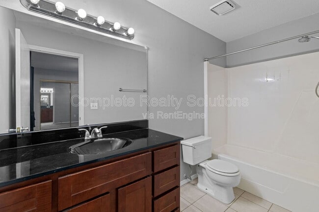 Building Photo - 26 Timberbrook Dr