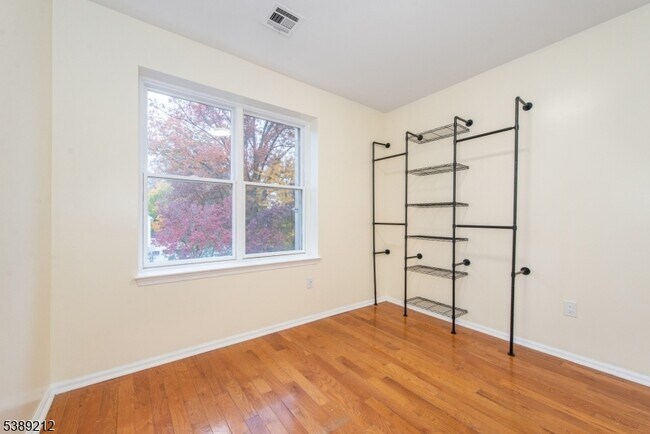 Building Photo - 1878 Springfield Ave