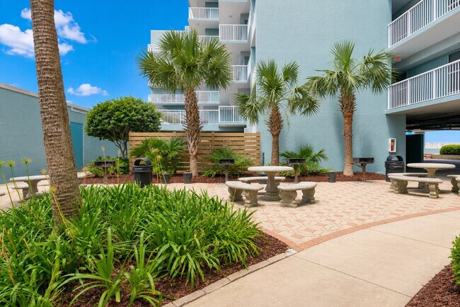 Building Photo - 769 Sundial Ct