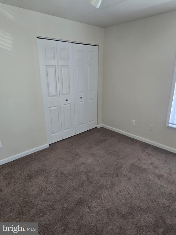 Building Photo - 1003 Spring Valley Ct