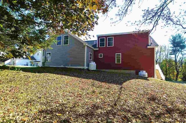 Building Photo - 53 1st NH Turnpike