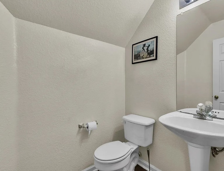 Downstairs Guest Bathroom - 899 Sagewood Trl