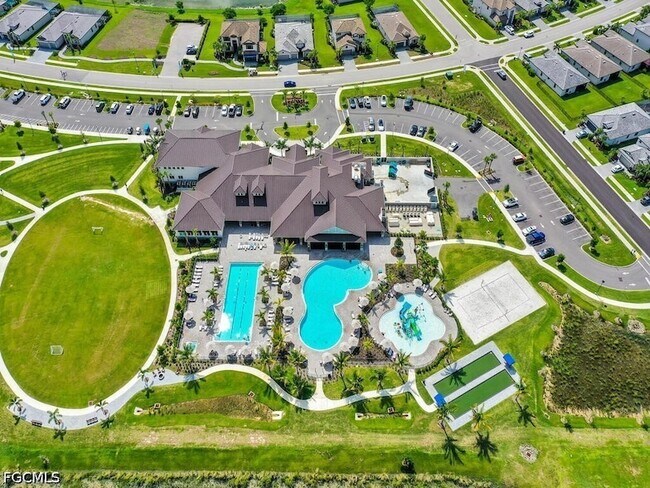 Building Photo - 14087 Winding Cedar Wy